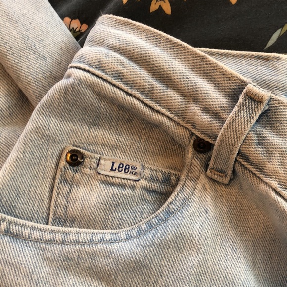 Vintage Lee High Waist Light Wash Straight Leg Authentic Mom Jeans - Picture 11 of 13